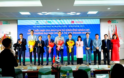 Hợp tác đào tạo và tuyển dụng tại Lễ hội Việt - Hàn năm 2023